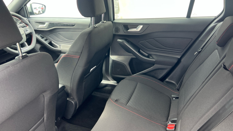 Ford Focus 1.0 EcoBoost Hybrid mHEV ST-Line X Edition 5dr Petrol Estate